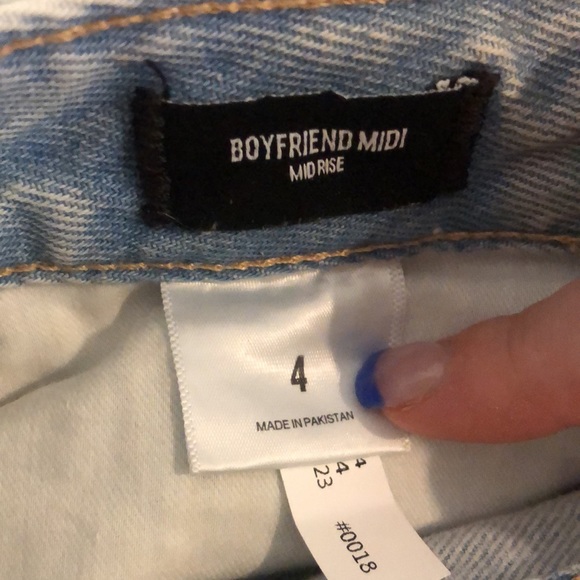 EXPRESS Crossover Waistband Boyfriend Jean Shorts NWT - Picture 12 of 14